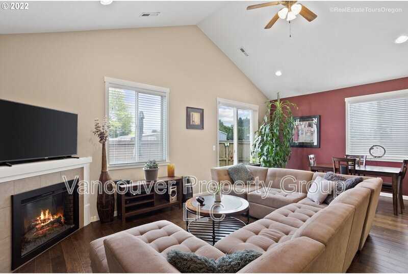 2707 Northeast 131st Court - Photo 3 of 29