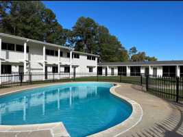 featured image of 4609 Broadmoor Dr