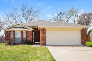 1000 Sandalwood Dr - Photo 1 of 1