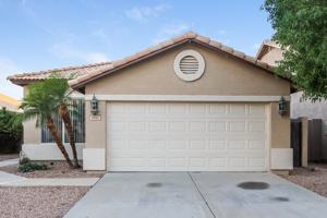 featured image of 8547 W Laurel Ln