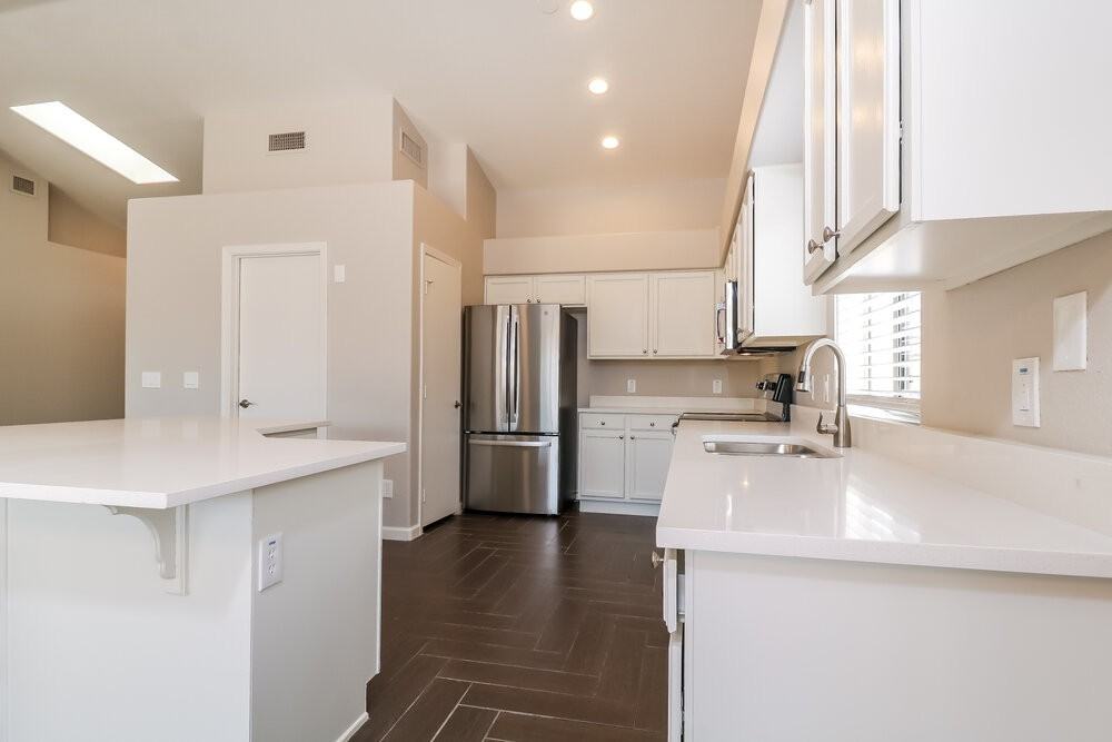 13197 West Ocotillo Lane - Photo 7 of 16