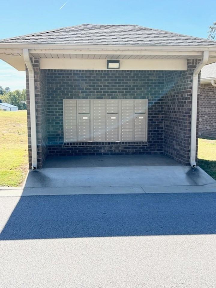 Pine Ridge Apartments - Photo 2 of 17