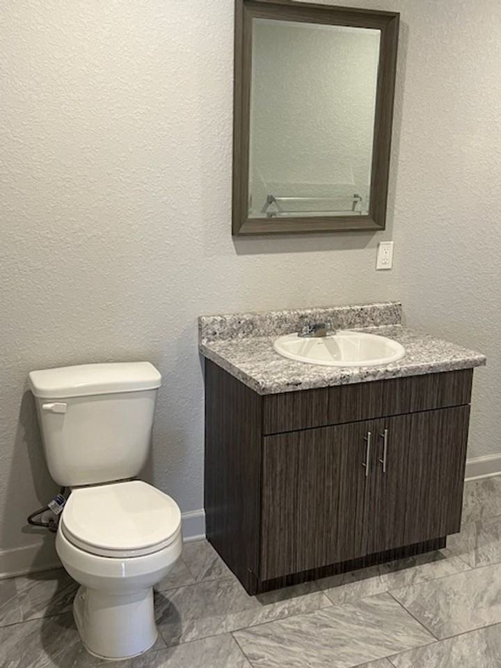 Pine Ridge Apartments - Photo 4 of 17