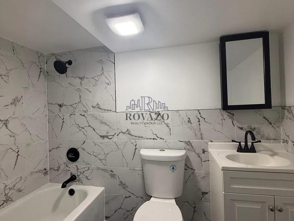 1283 Broadway - Photo 3 of 16