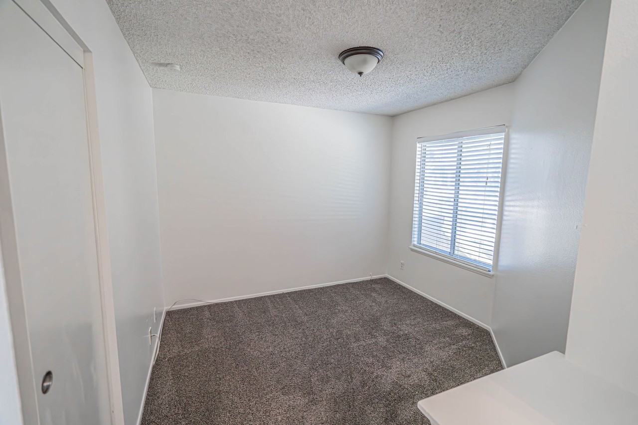 23951 Arroyo Park Dr #166 - Photo 7 of 21