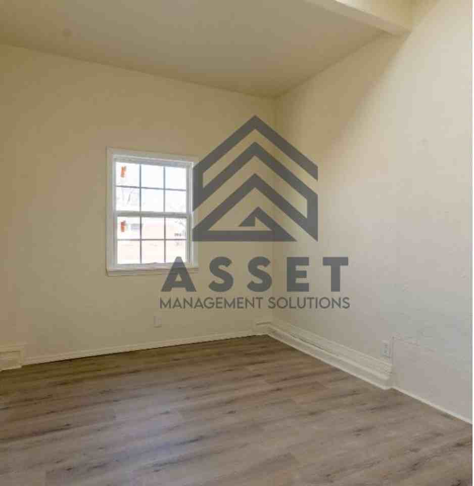 422 E Northrup Dr - Photo 7 of 15