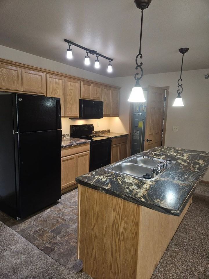 Berry Pointe Luxury Apartments - Photo 2 of 50