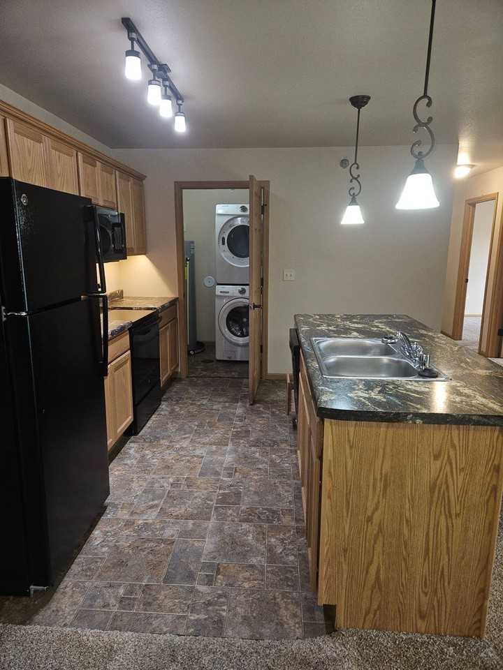 Berry Pointe Luxury Apartments - Photo 3 of 50