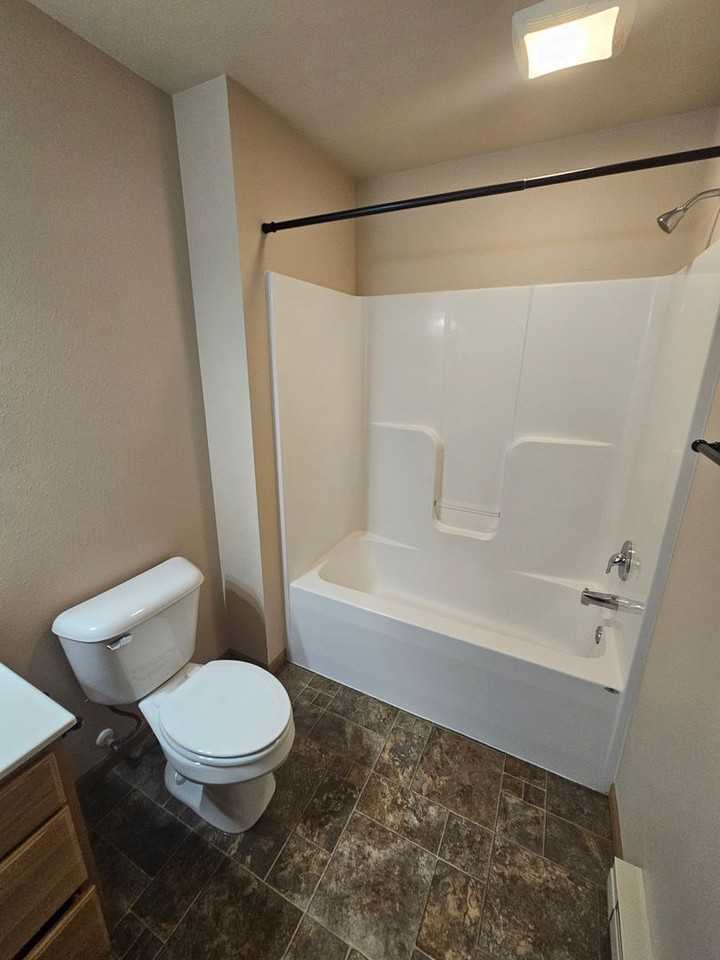 Berry Pointe Luxury Apartments - Photo 6 of 50