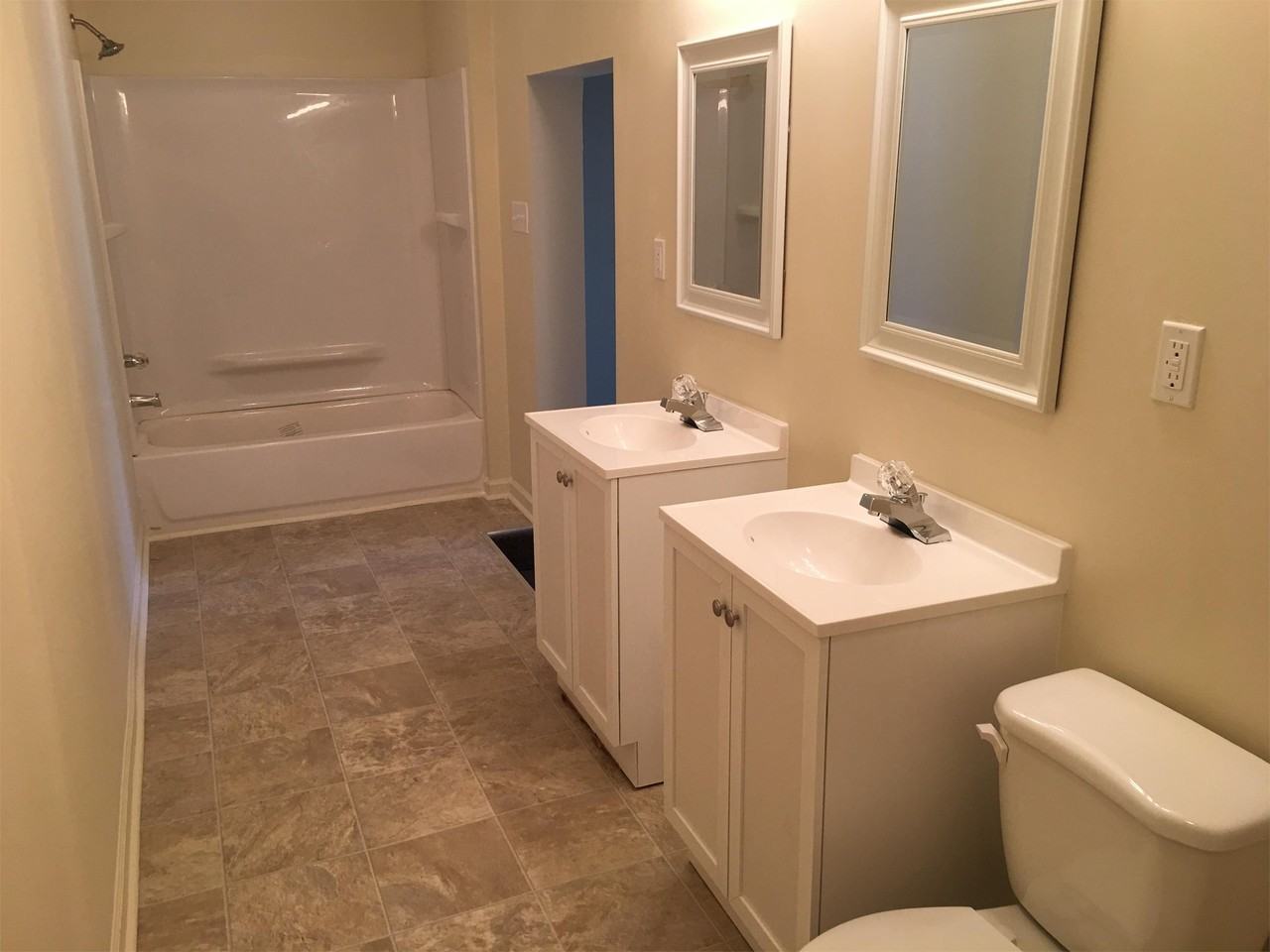 1921 Atlanta Highway - Photo 7 of 9