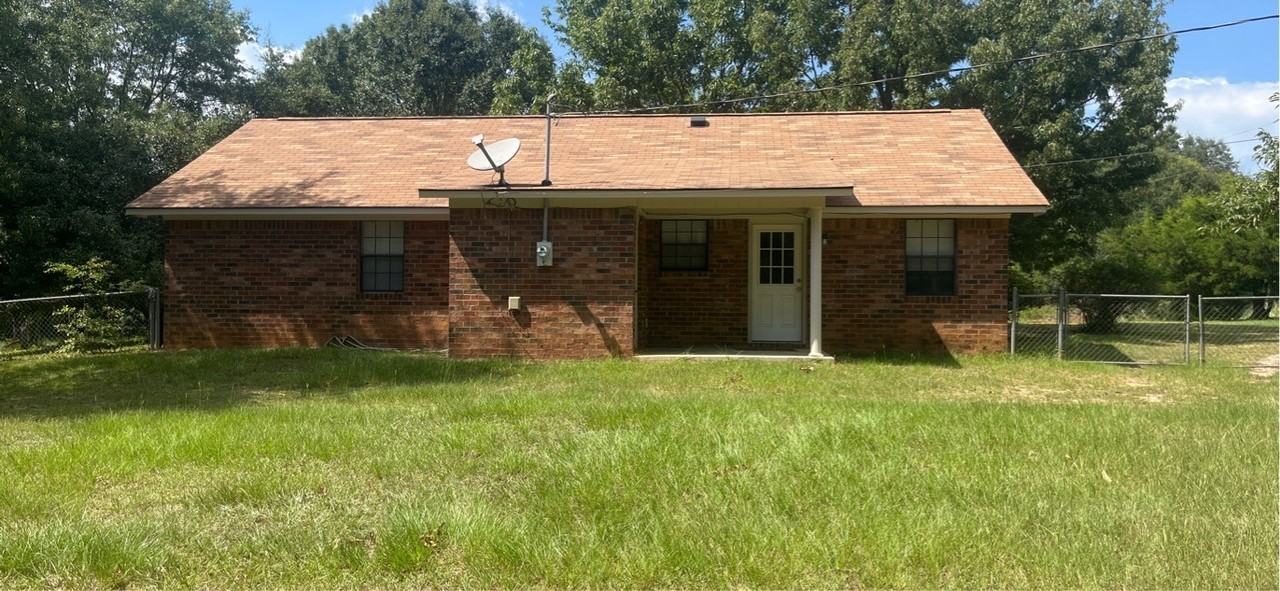 Lumpkin Road West 215 - Photo 2 of 12