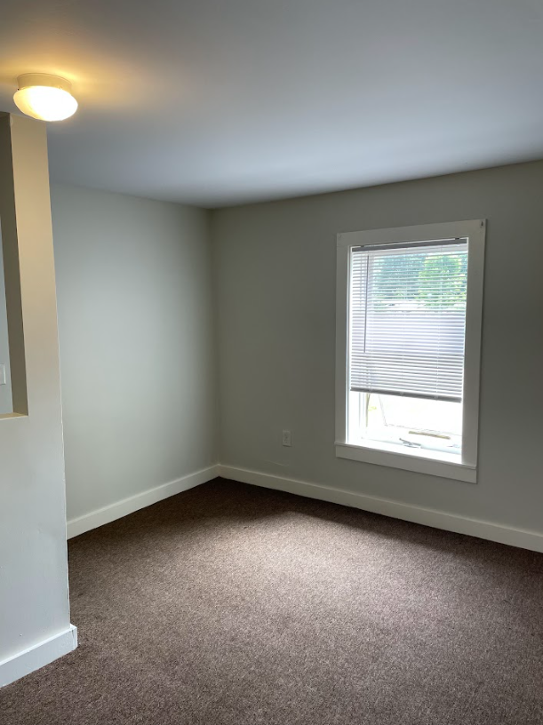 993 Vermont 15 - Photo 3 of 8