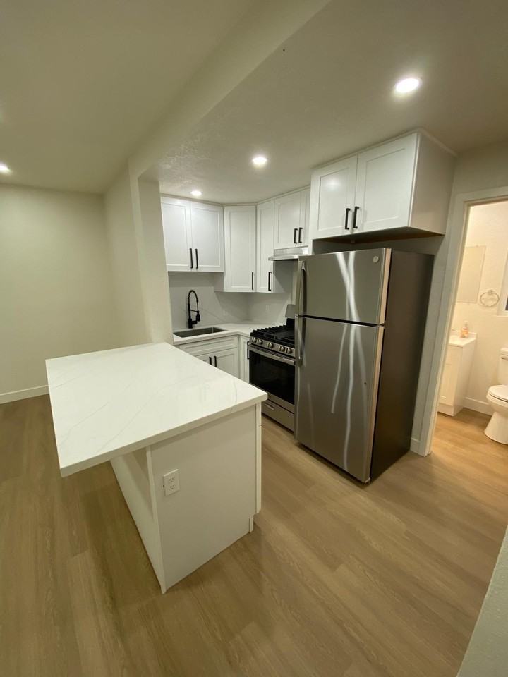 432 South Palm Street - Photo 2 of 13