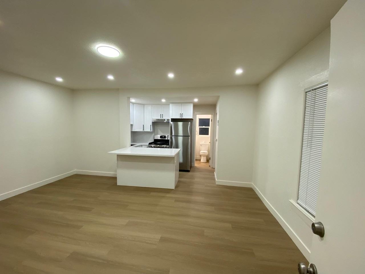 432 South Palm Street - Photo 5 of 13