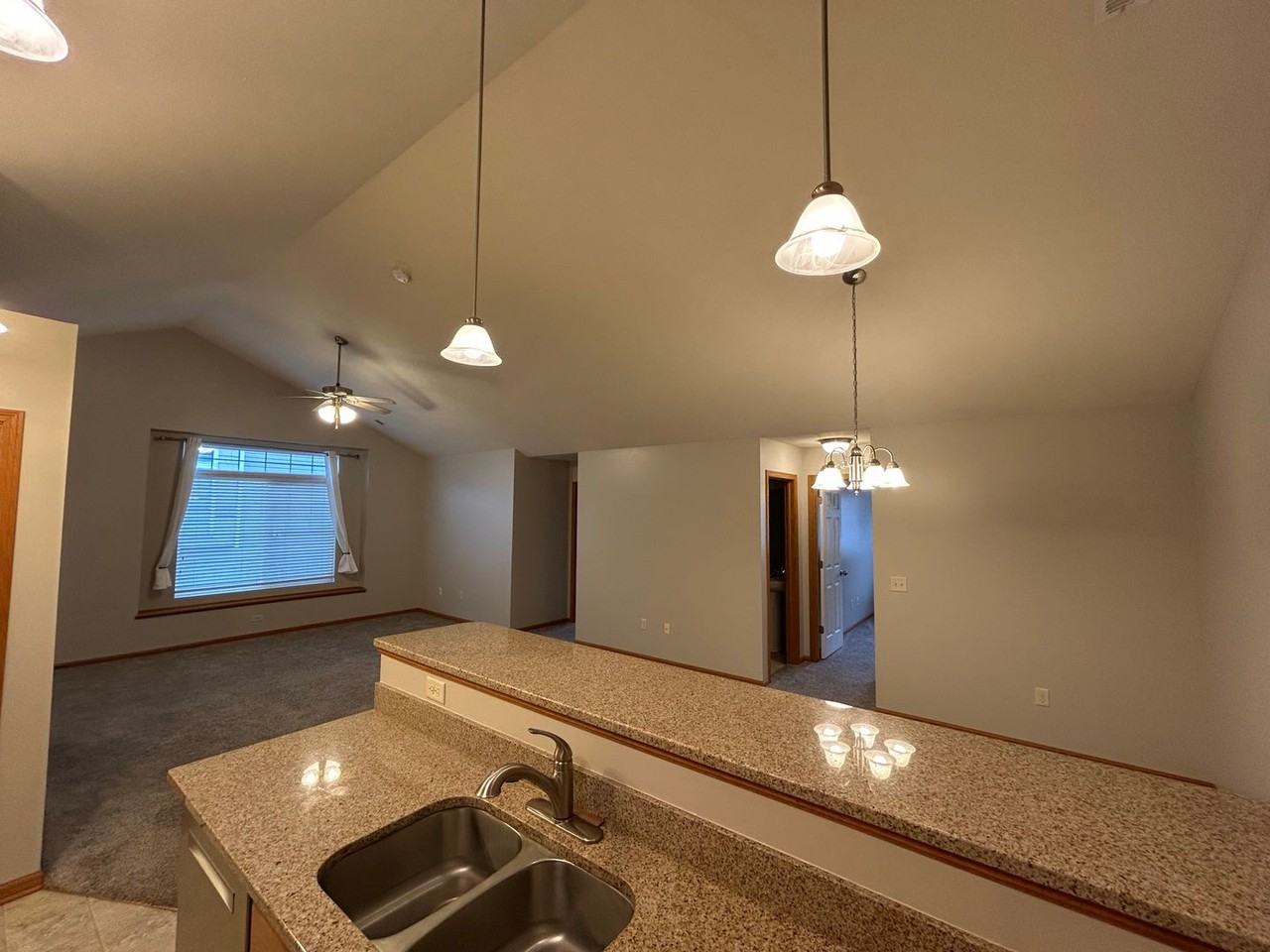 8528 Flintlock Cir - Photo 5 of 15