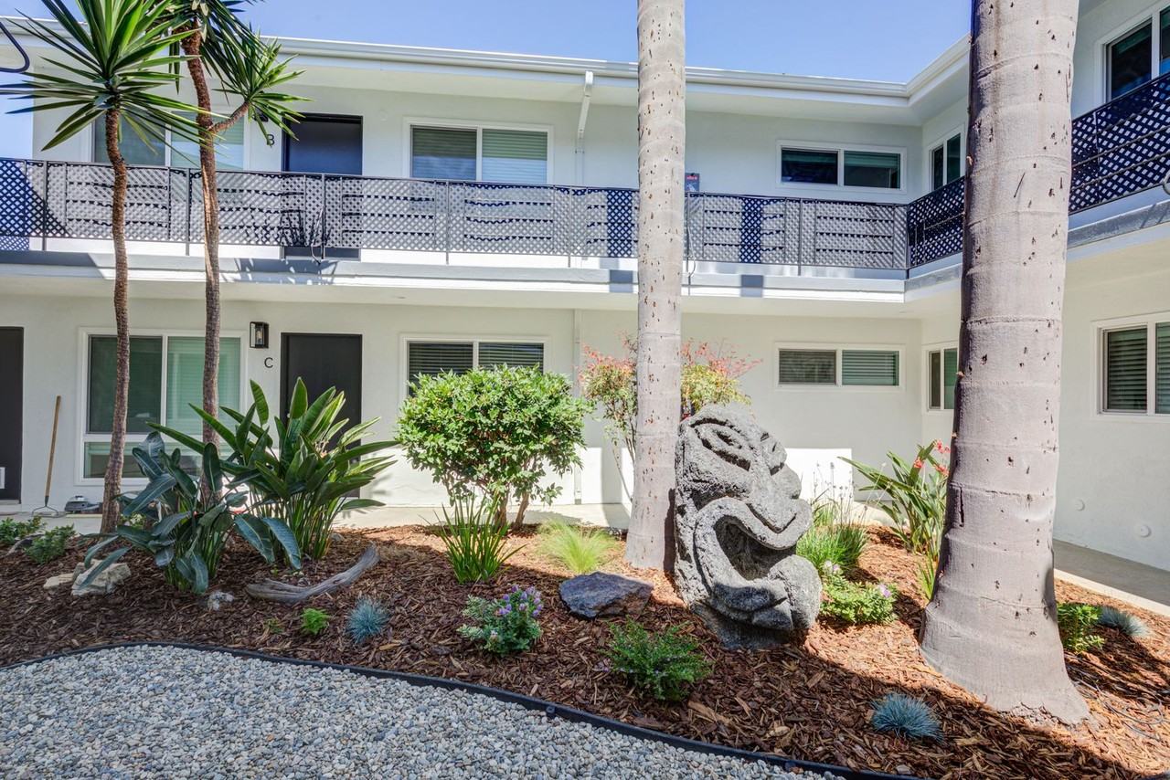 Arlington Avenue Residences - Photo 6 of 47