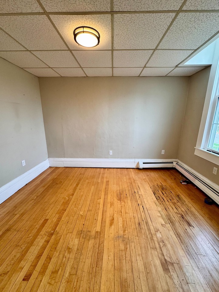 310-312 Union Street - Photo 4 of 17