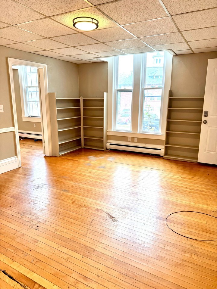 310-312 Union Street - Photo 7 of 17