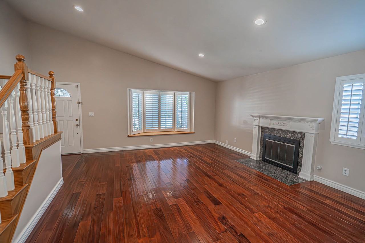 23630 Via Delicia - Photo 2 of 32