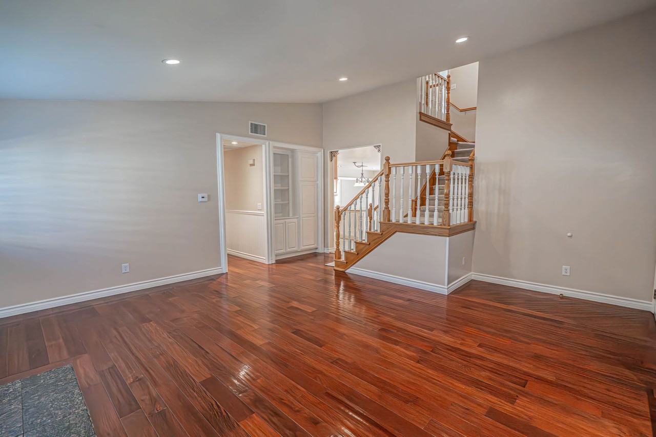 23630 Via Delicia - Photo 3 of 32