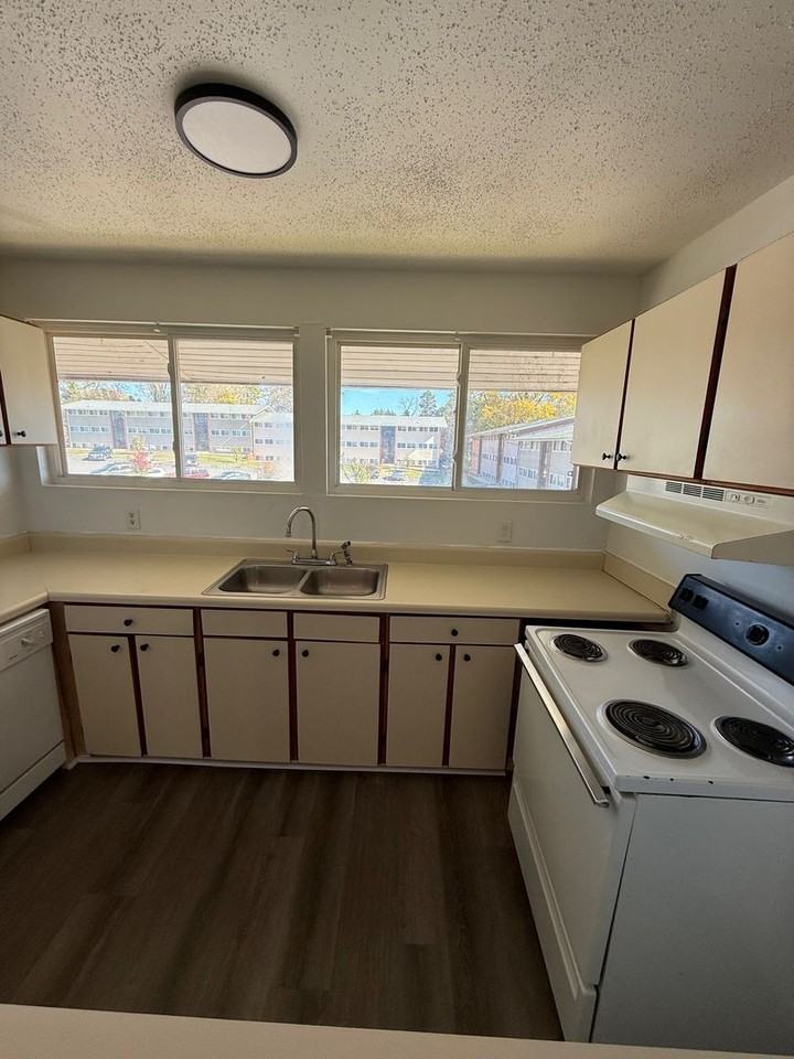 McCausland Ridge - Photo 2 of 14