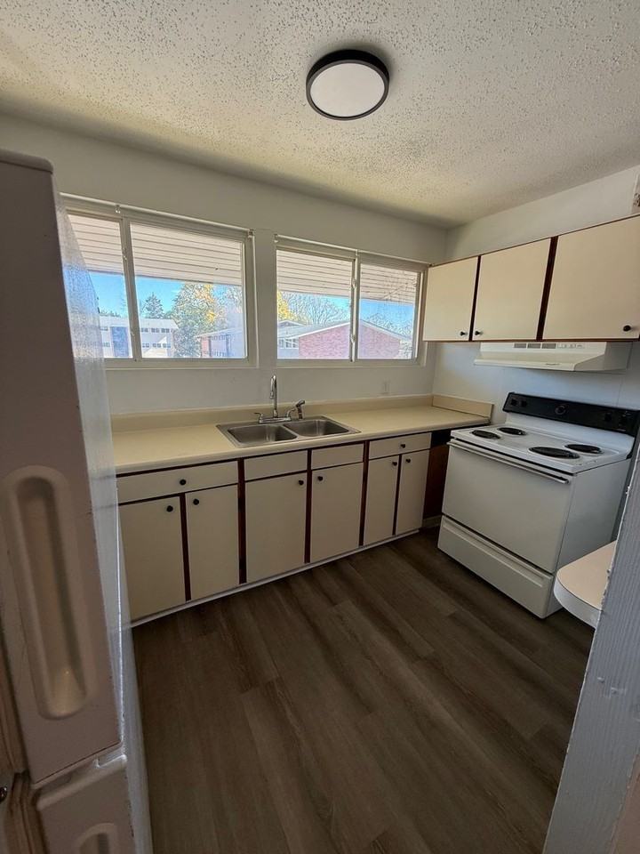 McCausland Ridge - Photo 4 of 14