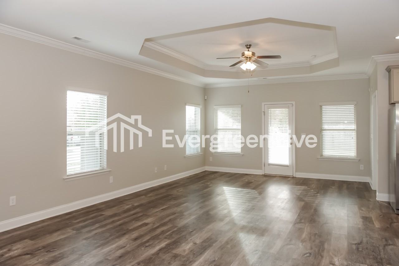 100 Edensmith Dr - Photo 3 of 16