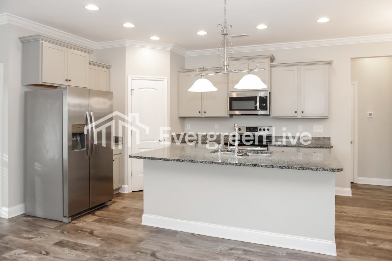 100 Edensmith Dr - Photo 6 of 16