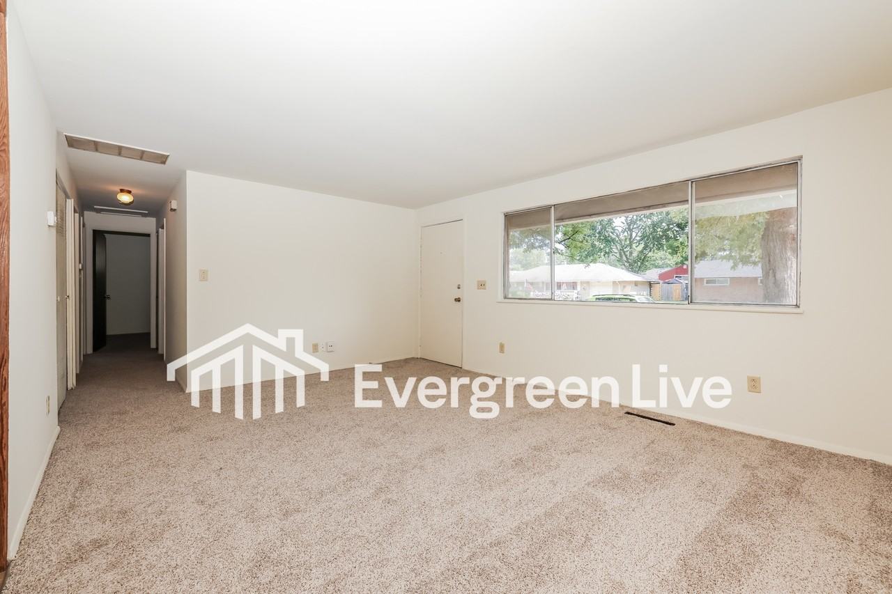 4344 Kitridge Road - Photo 5 of 16