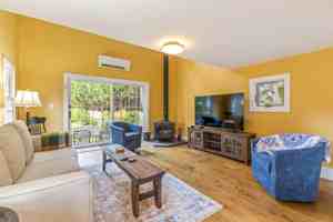 featured image of 12 Elm St