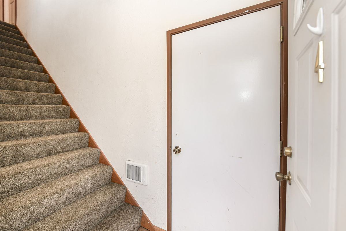 505 Lawson School Rd - Photo 3 of 26