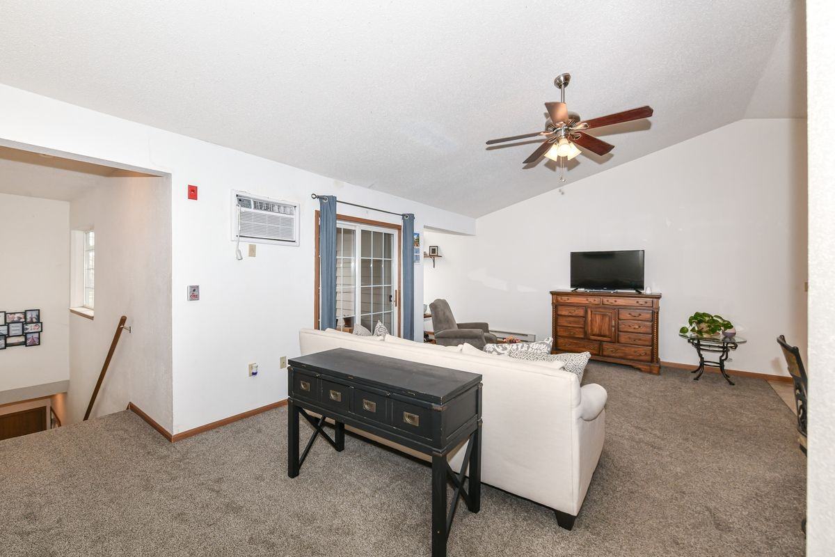 505 Lawson School Rd - Photo 4 of 26