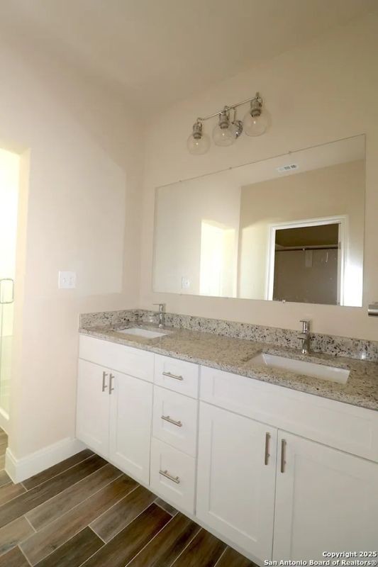 2503 Golf Dr - Photo 7 of 11