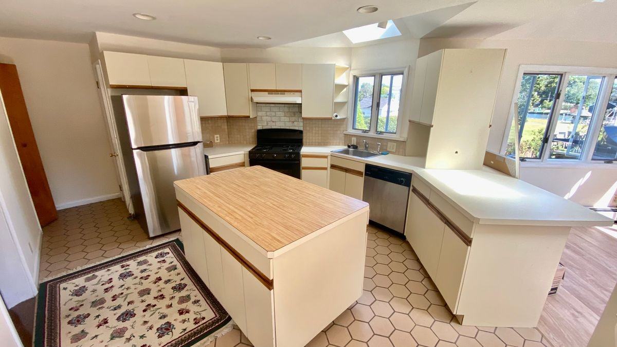 144 Ocean Ave - Photo 2 of 14