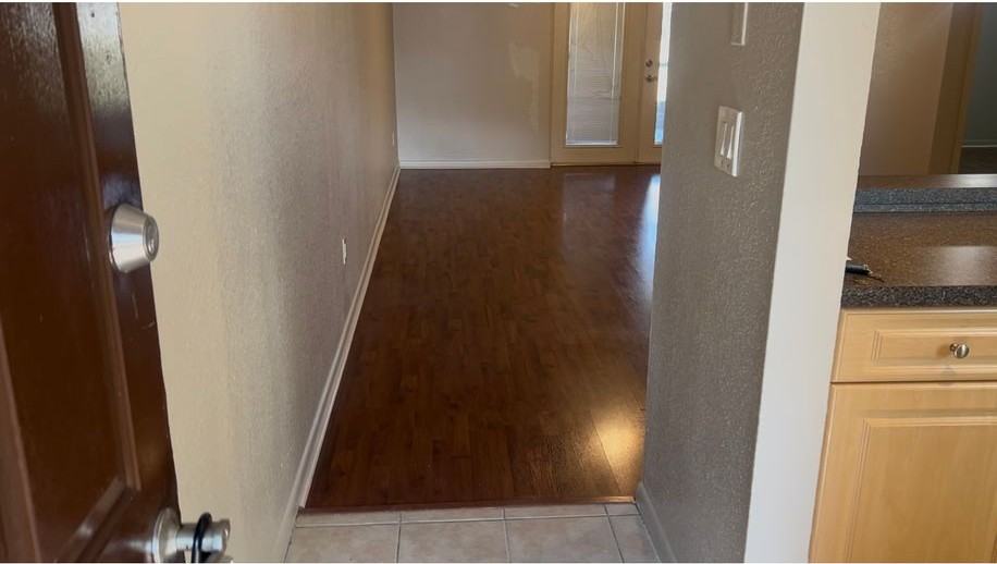 9508 Fieldview Cir - Photo 3 of 5