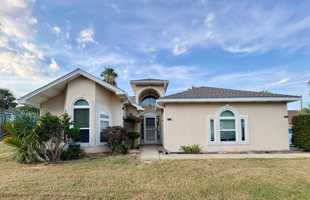 featured image of 77 Legion Park Loop