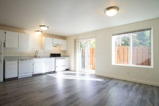 130 Se 105th Ave #H1 - Photo 1 of 1