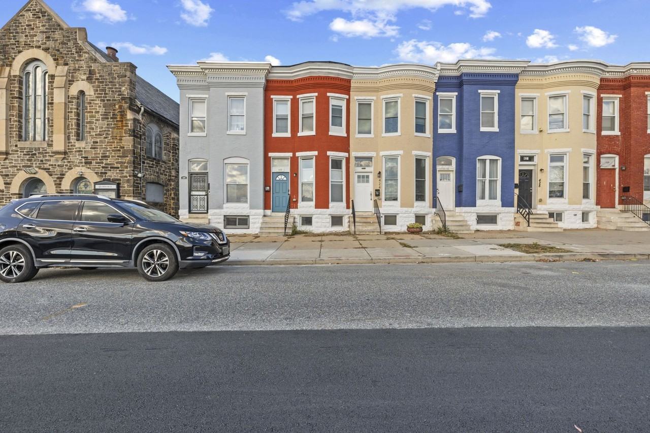 422 E 23rd St - Photo 2 of 30