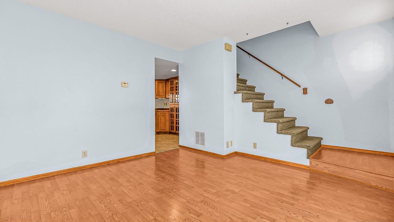 3839 W 6th St - Photo 3 of 16