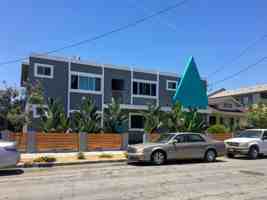 featured image of 905 Gaviota Ave