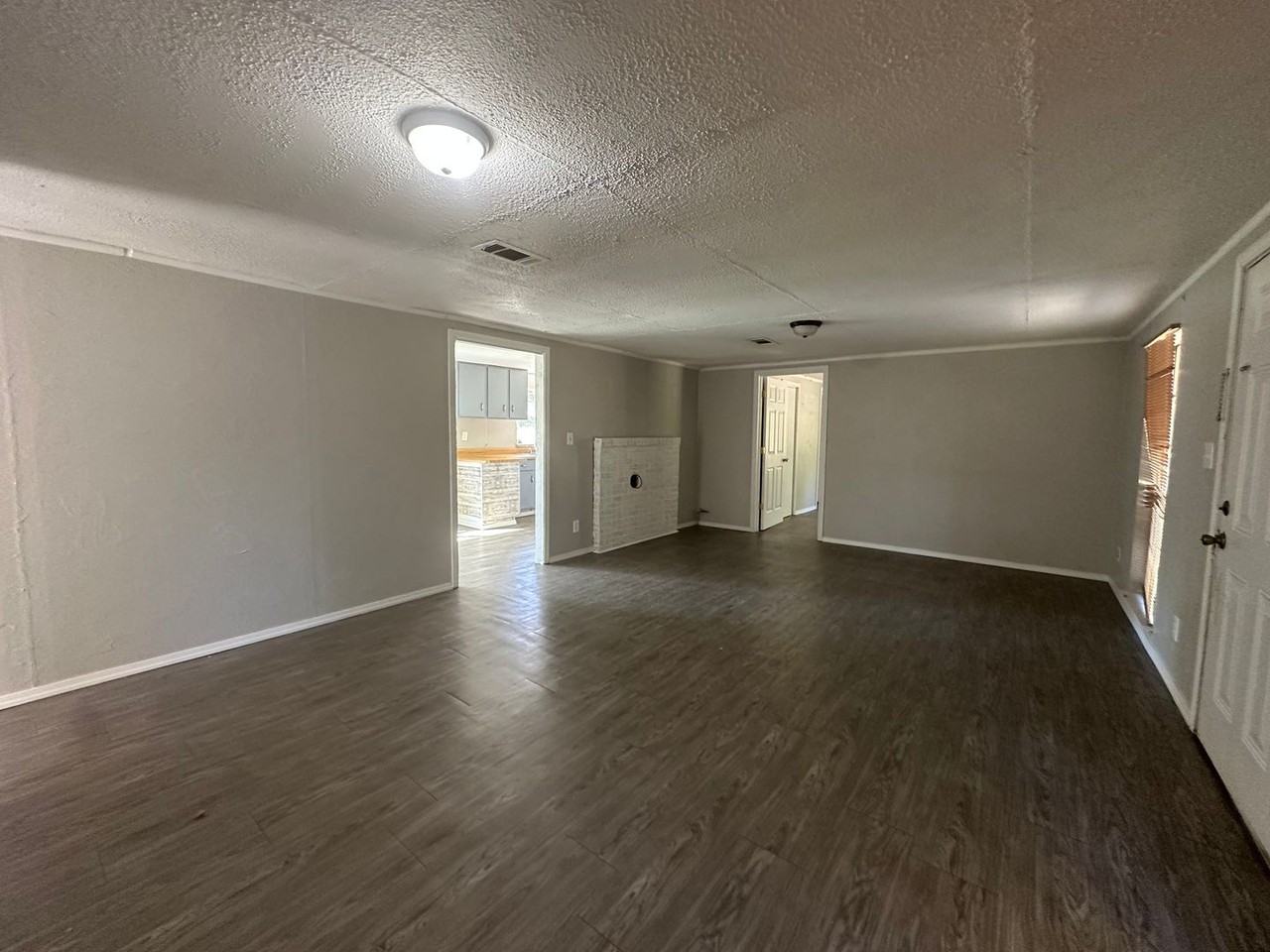 581 Talley Ln - Photo 2 of 11