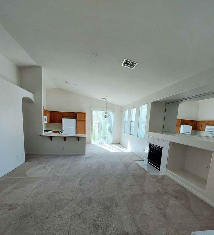 9789 Floweret Ave - Photo 2 of 22