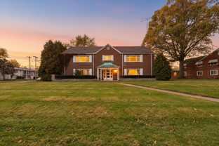 2127 Collinway - Photo 1 of 1