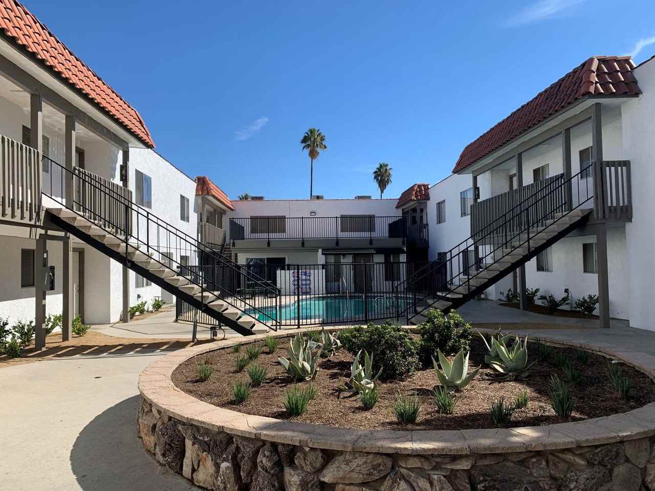 The Courtyard Apartments 150 S San Jacinto St., Hemet - Photo 4 of 12