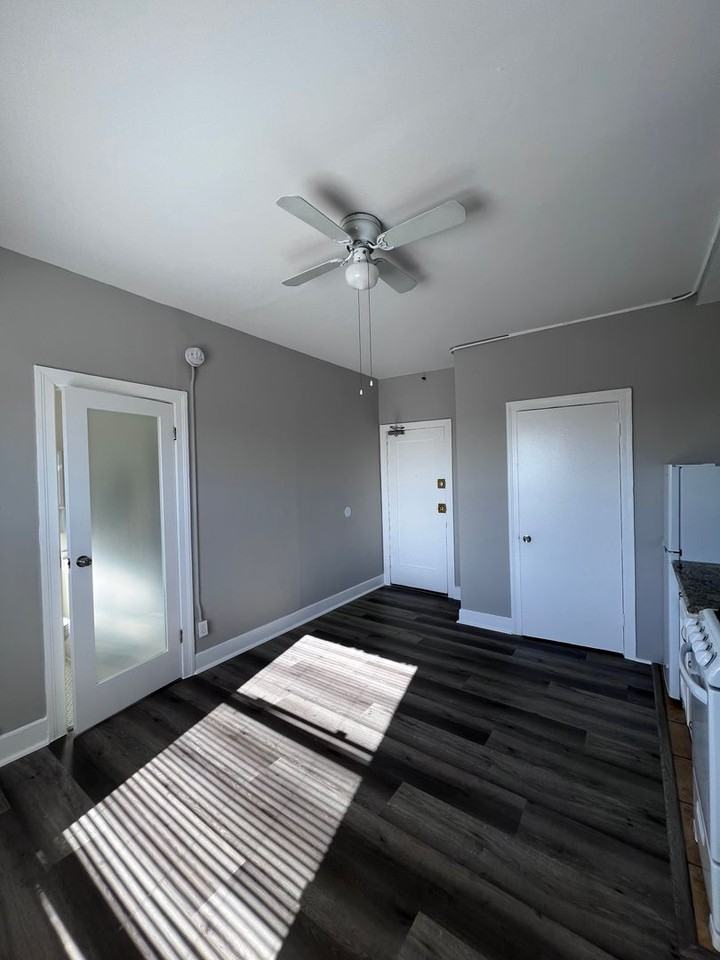 1626 N. Harvard Blvd. - Photo 3 of 31