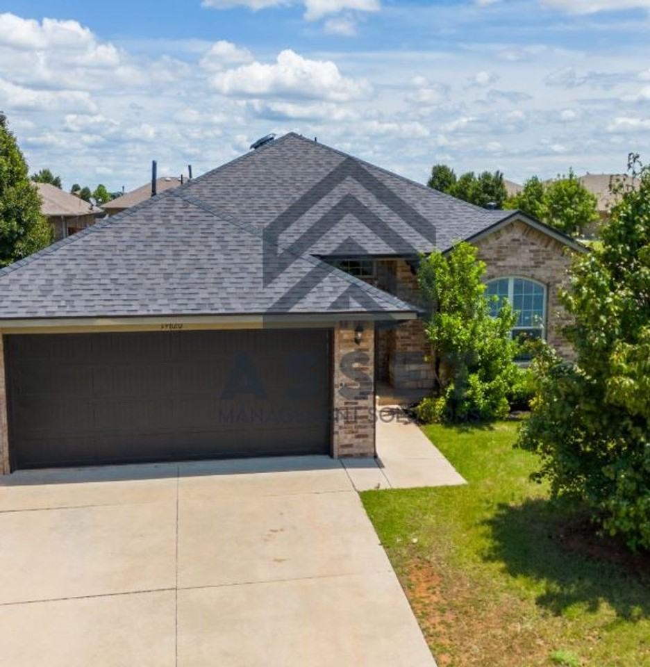 19620 Vivace Dr - Photo 2 of 32