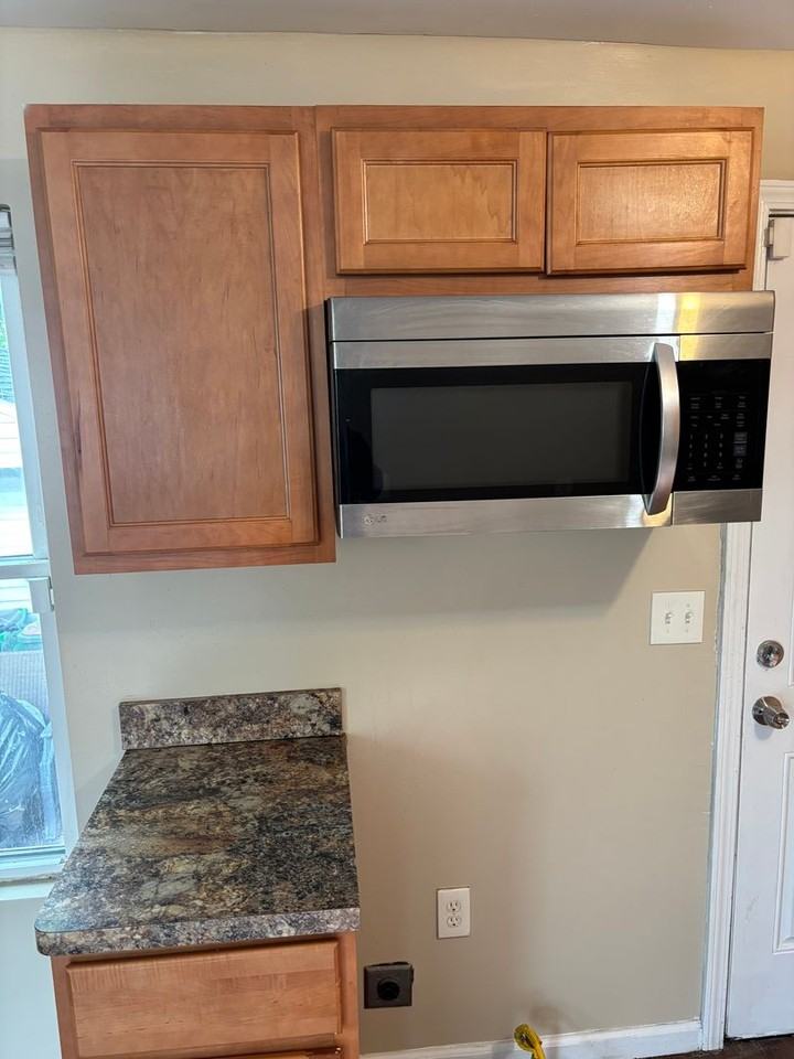 1566 E 256th St - Photo 6 of 21