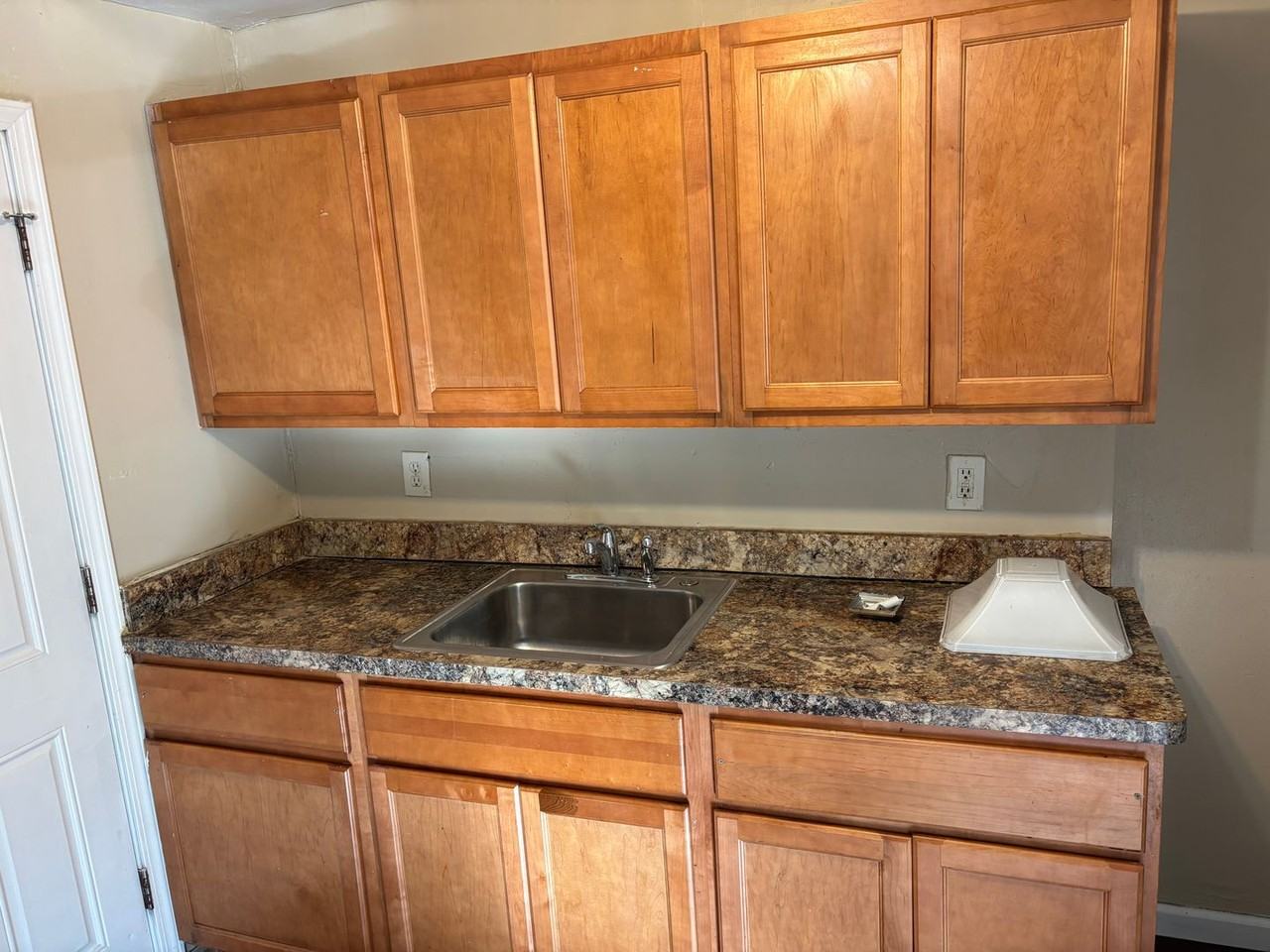 1566 E 256th St - Photo 7 of 21