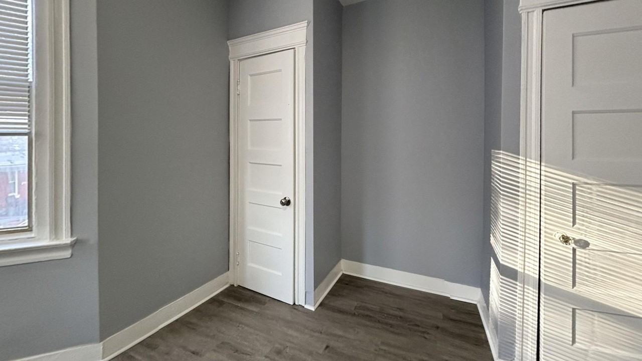 2915 N 26th St - Photo 5 of 15