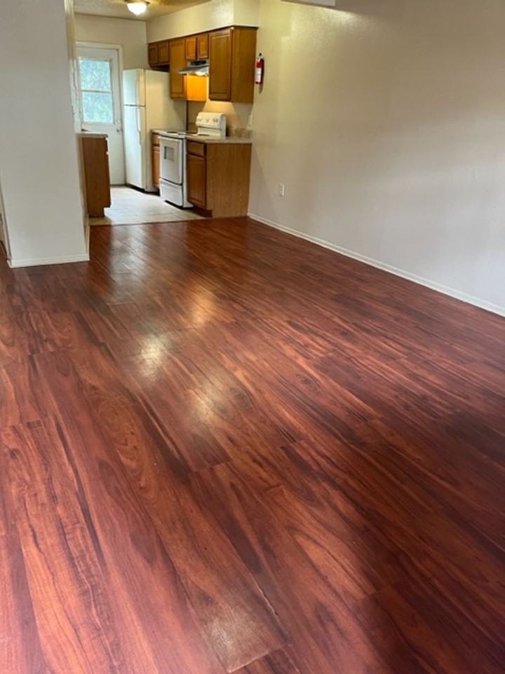 710 25th St W - Photo 5 of 12